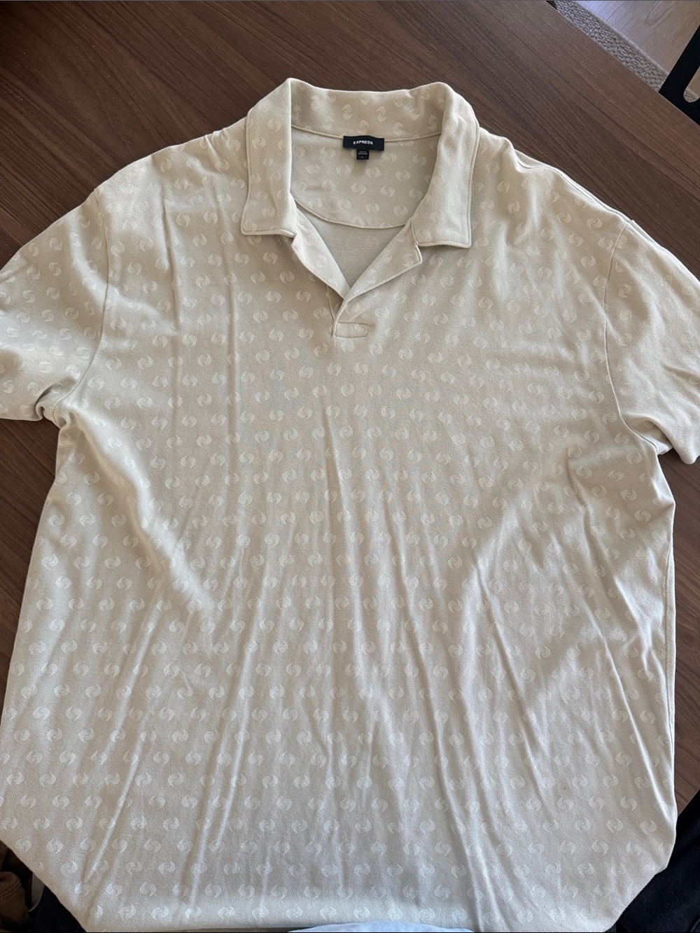 Express Men’s Light Cream Polo with Subtle Jacquard Motif
